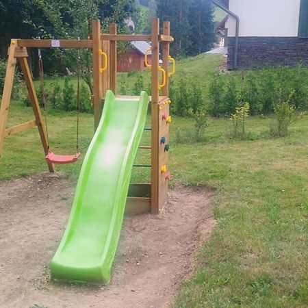 Penzion V Zelený Rokytnice nad Jizerou Exterior foto